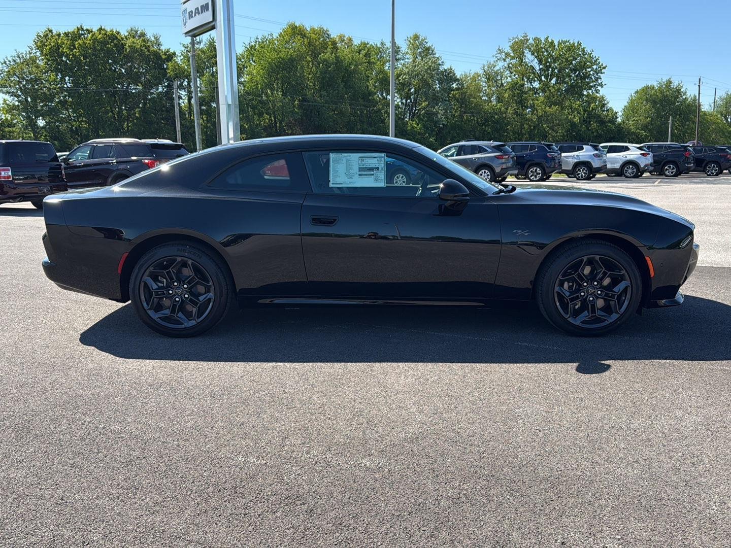 New 2026 Diamond Black Crystal Pearlcoat Dodge R/T image 7