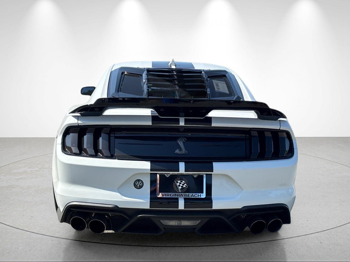 Used 2021 Oxford White Ford Shelby GT500 image 4