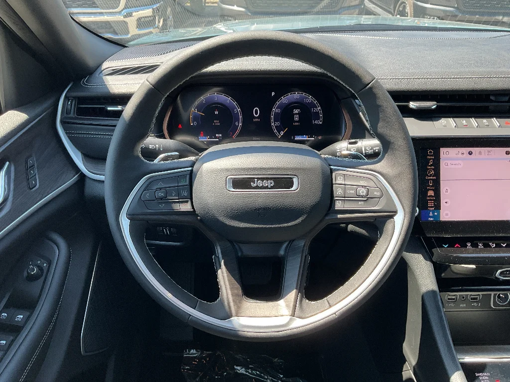 New 2026  Jeep Limited image 11