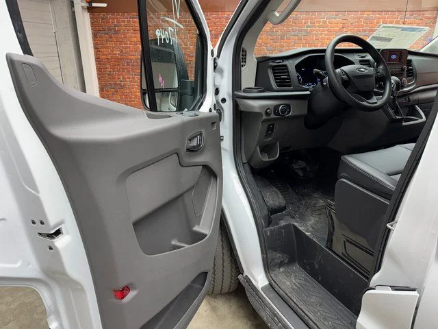 2025 Ford Transit Van Base - Photo 9