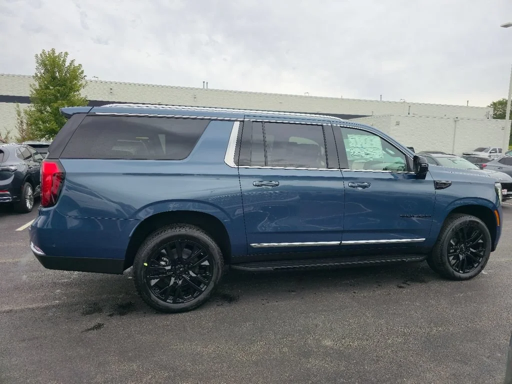 2026 GMC Yukon XL Elevation - Photo 10