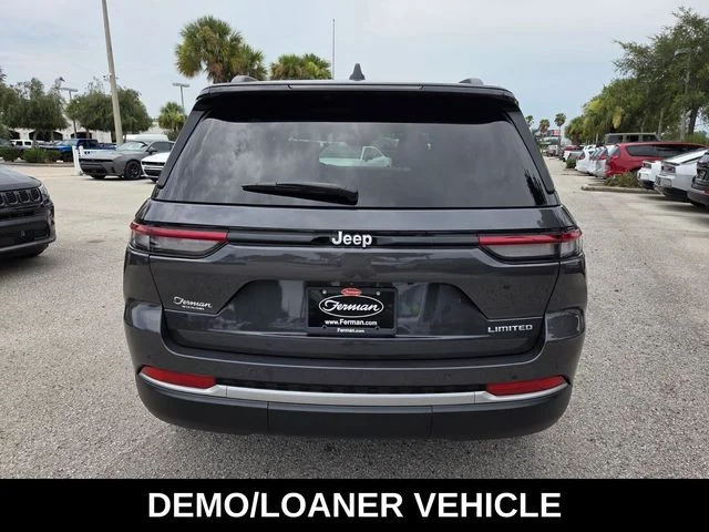 New 2026 Baltic Gray Metallic Clear-Coat Exterior Paint Jeep Limited image 10