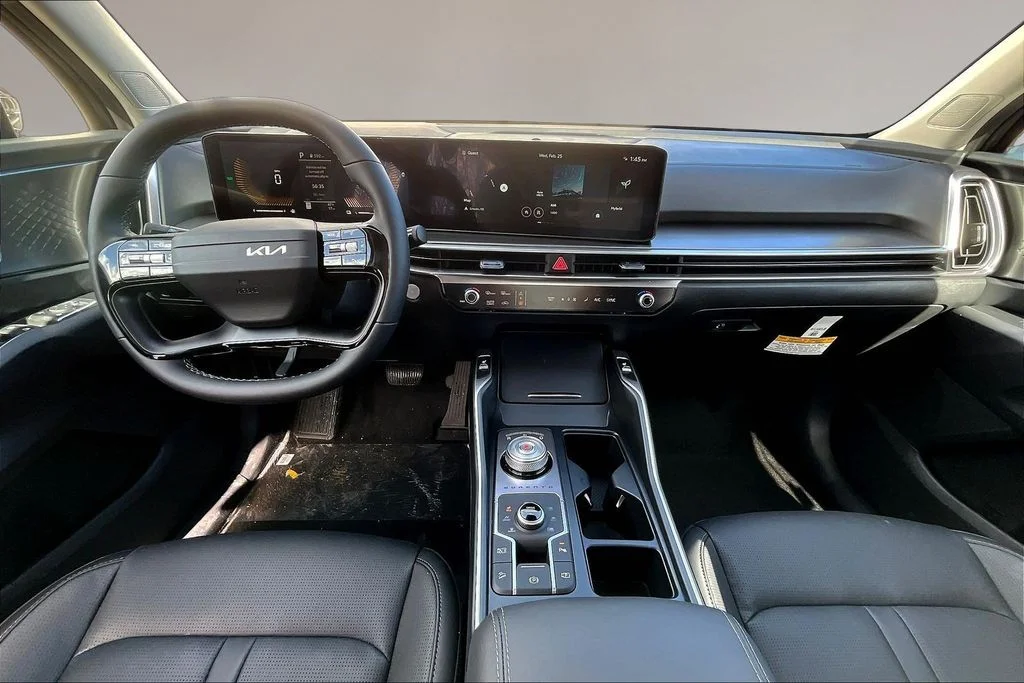 New 2026 Interstellar Gray Kia EX image 5