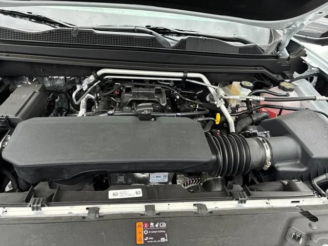 New 2026 Summit White GMC AT4 image 25