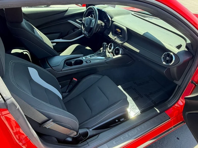 Used 2021 RED HOT Chevrolet 1LT image 15