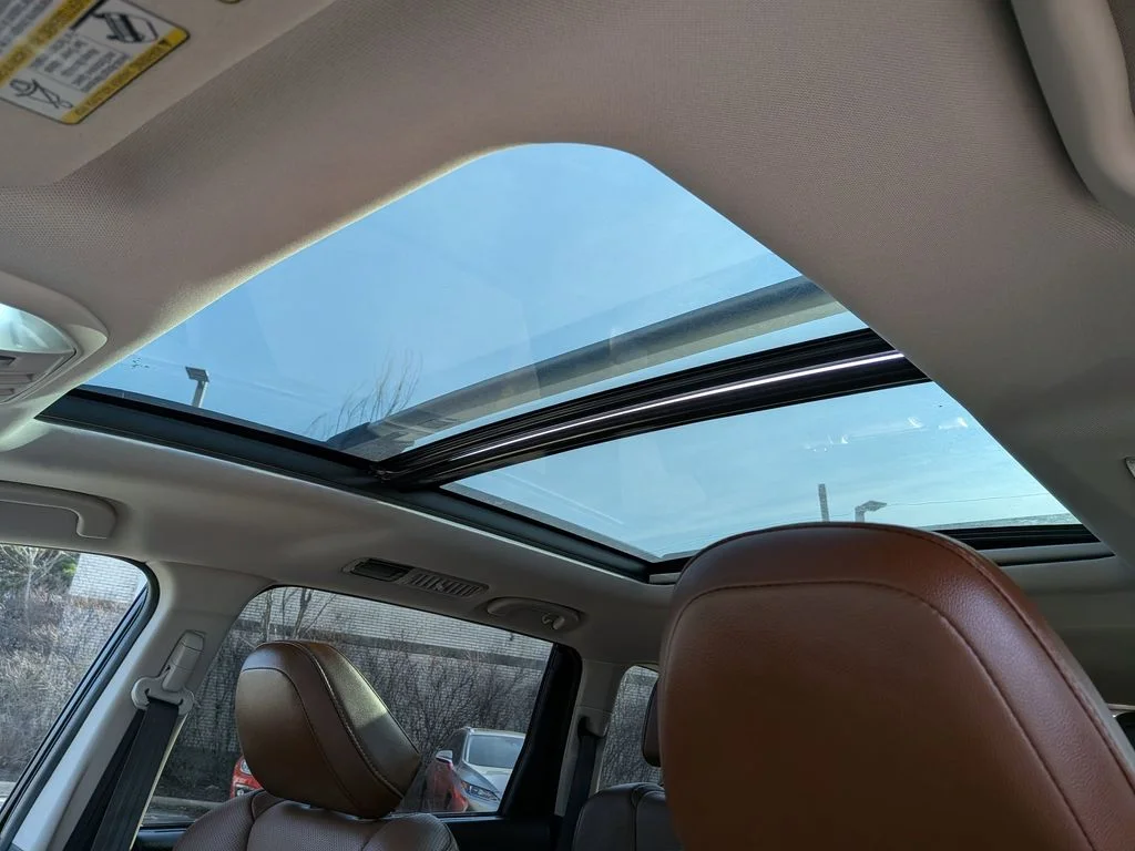Used 2022 White Subaru Touring image 13