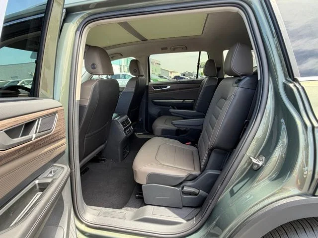 New 2026 Green Volkswagen 2.0T SEL image 9
