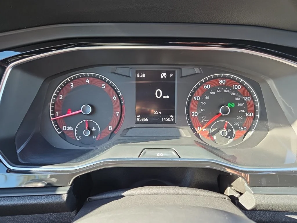 Used 2019 Orange Volkswagen R-Line image 36