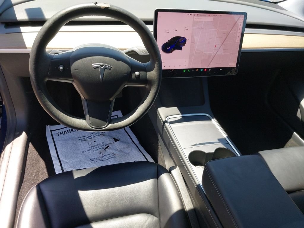 Used 2022  Tesla Long Range image 15