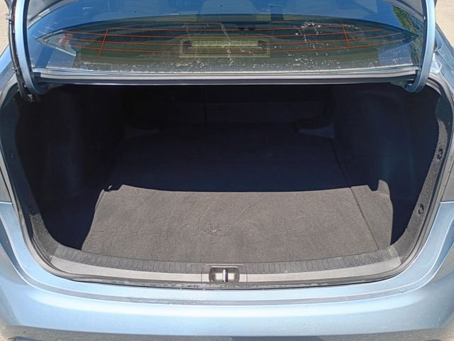 Used 2022  Toyota SE image 19