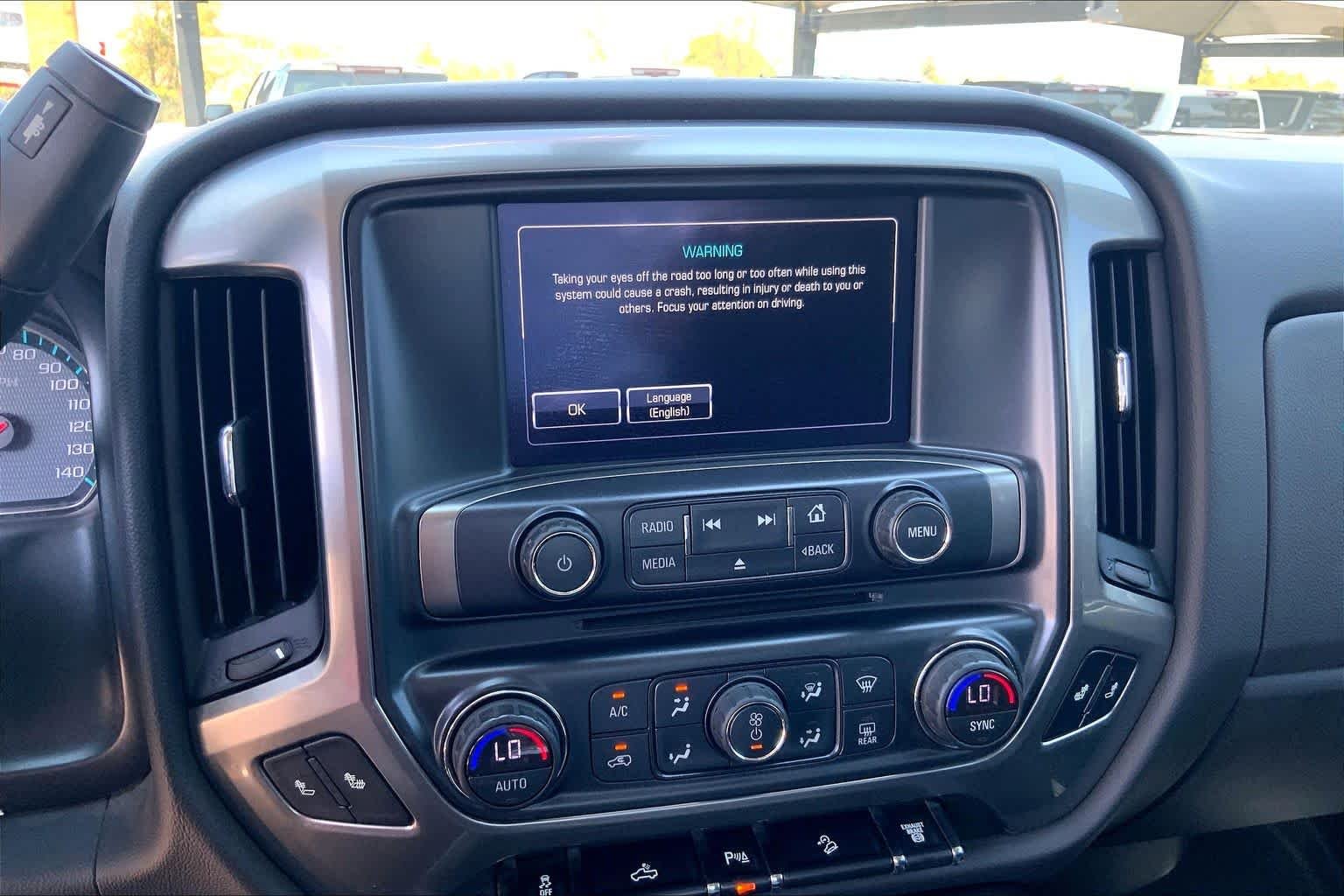 Used 2018 Summit White Chevrolet LT image 30