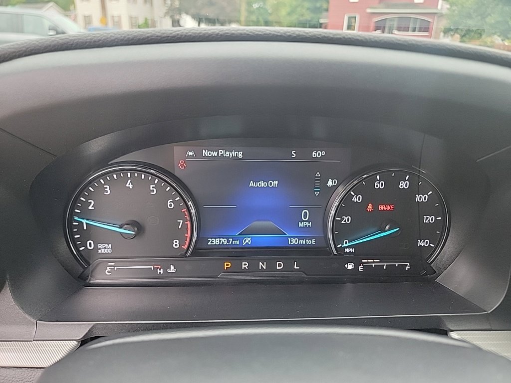 Used 2024 Gray Ford XLT image 27