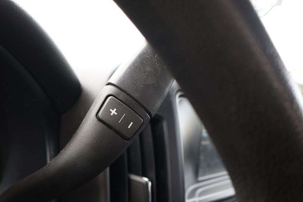 Used 2018 BLACK Chevrolet Custom image 21