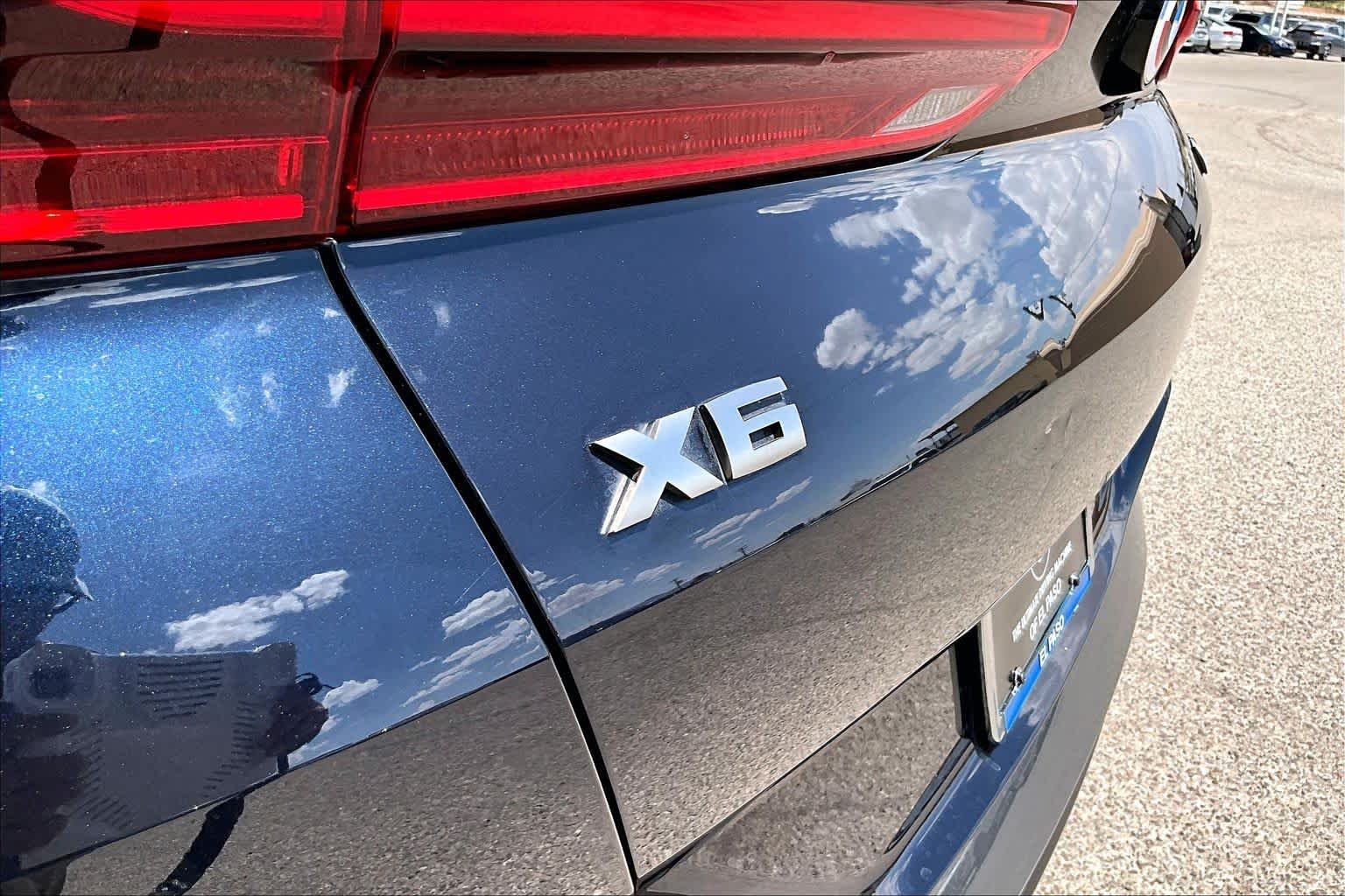 Used 2023 Carbon Black Metallic BMW M50i image 30