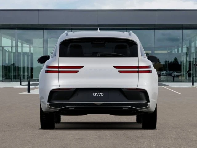 New 2027 White Genesis 2.5T Advanced image 8