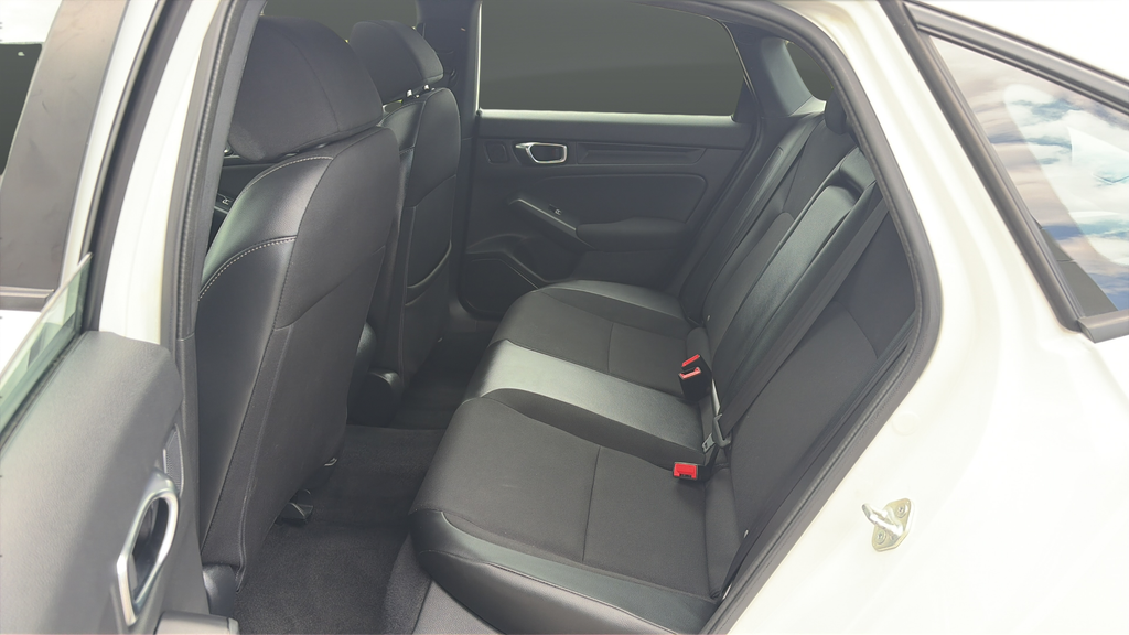 Used 2025 Platinum White Pearl Honda 4D HYBRID SPORT image 22