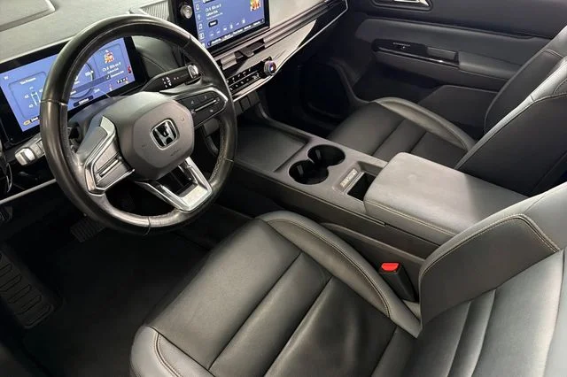 Used 2024 North Shore Pearl Honda Touring image 14