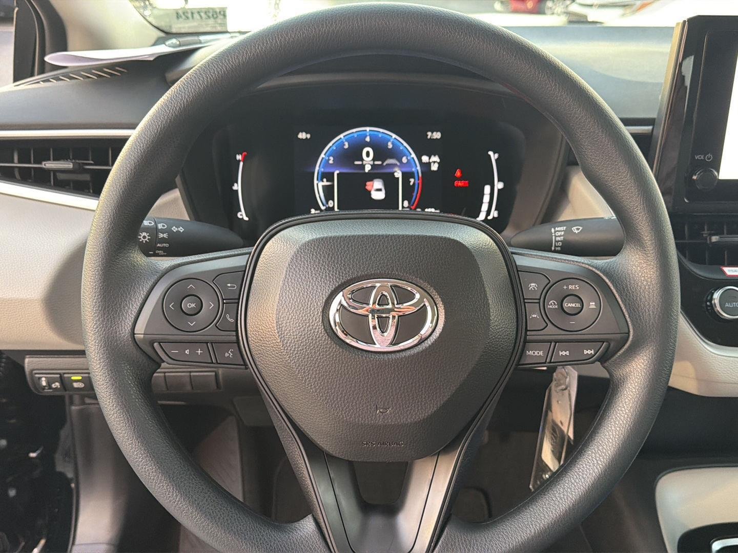New 2027 Inked Toyota LE image 19