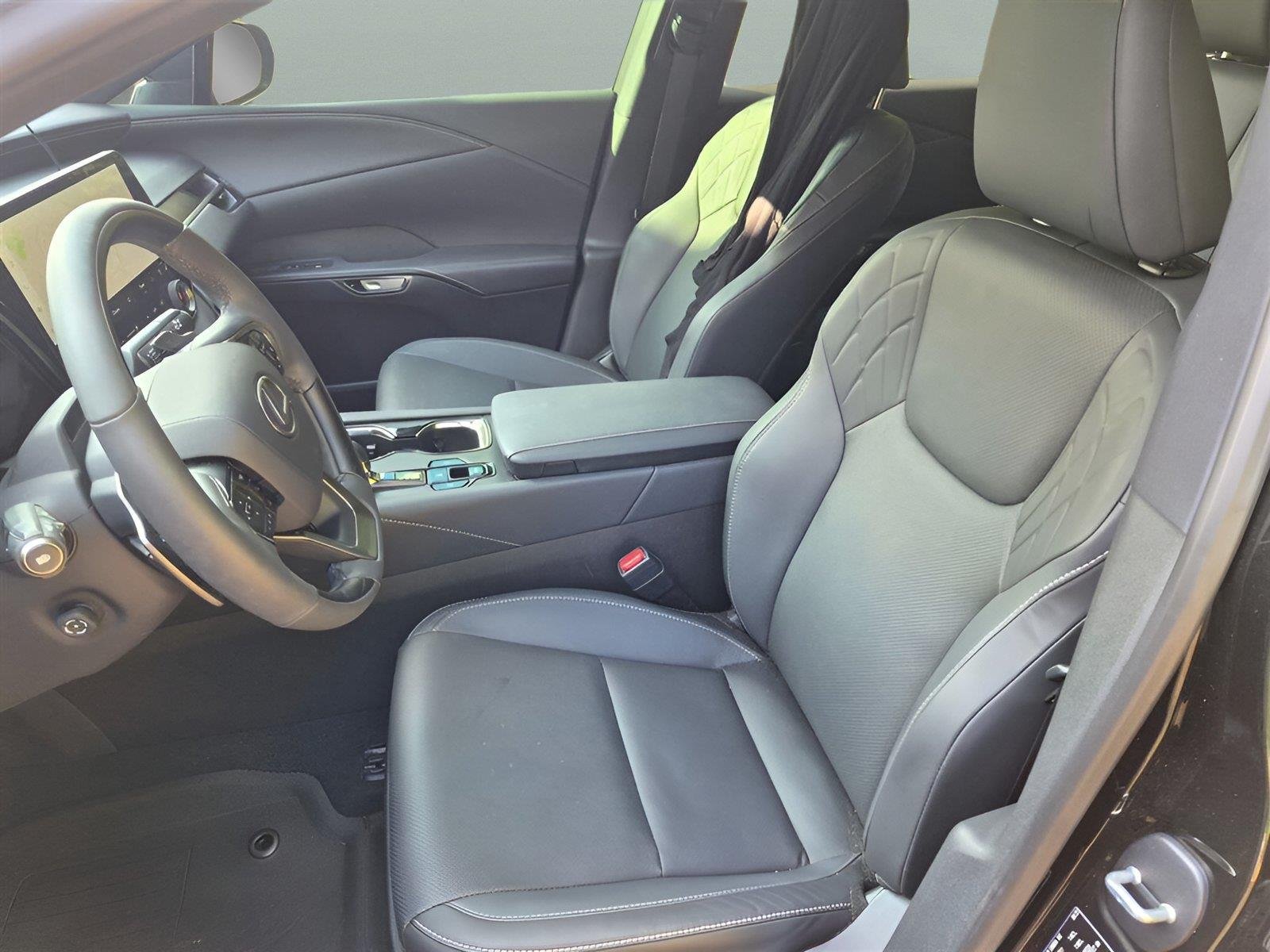Used 2025 Caviar Lexus 350 Premium image 3