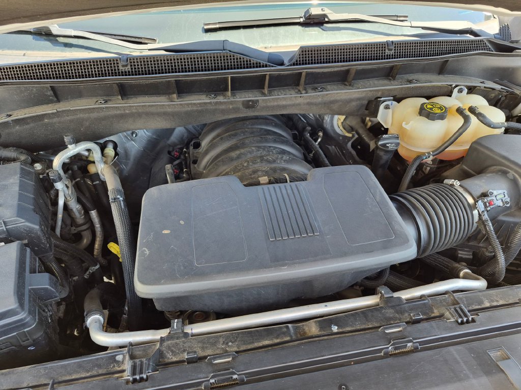 Used 2023 Summit White Chevrolet Z71 image 13