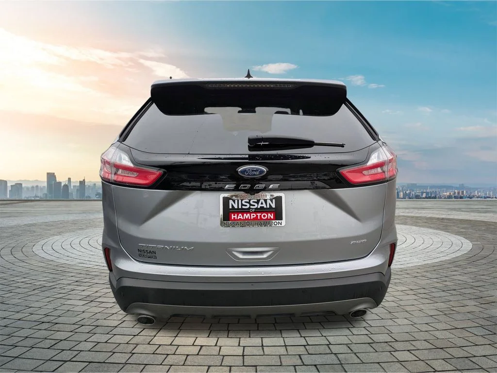 2023 Ford Edge Titanium - Photo 6