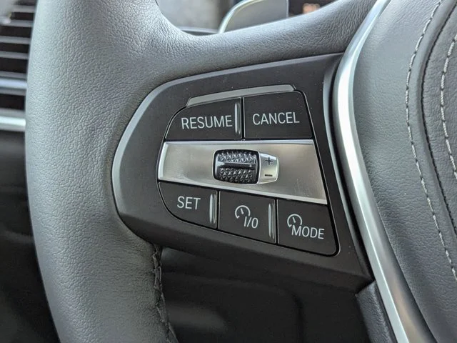 New 2026 Dravit Grey Metallic BMW sDrive40i image 34