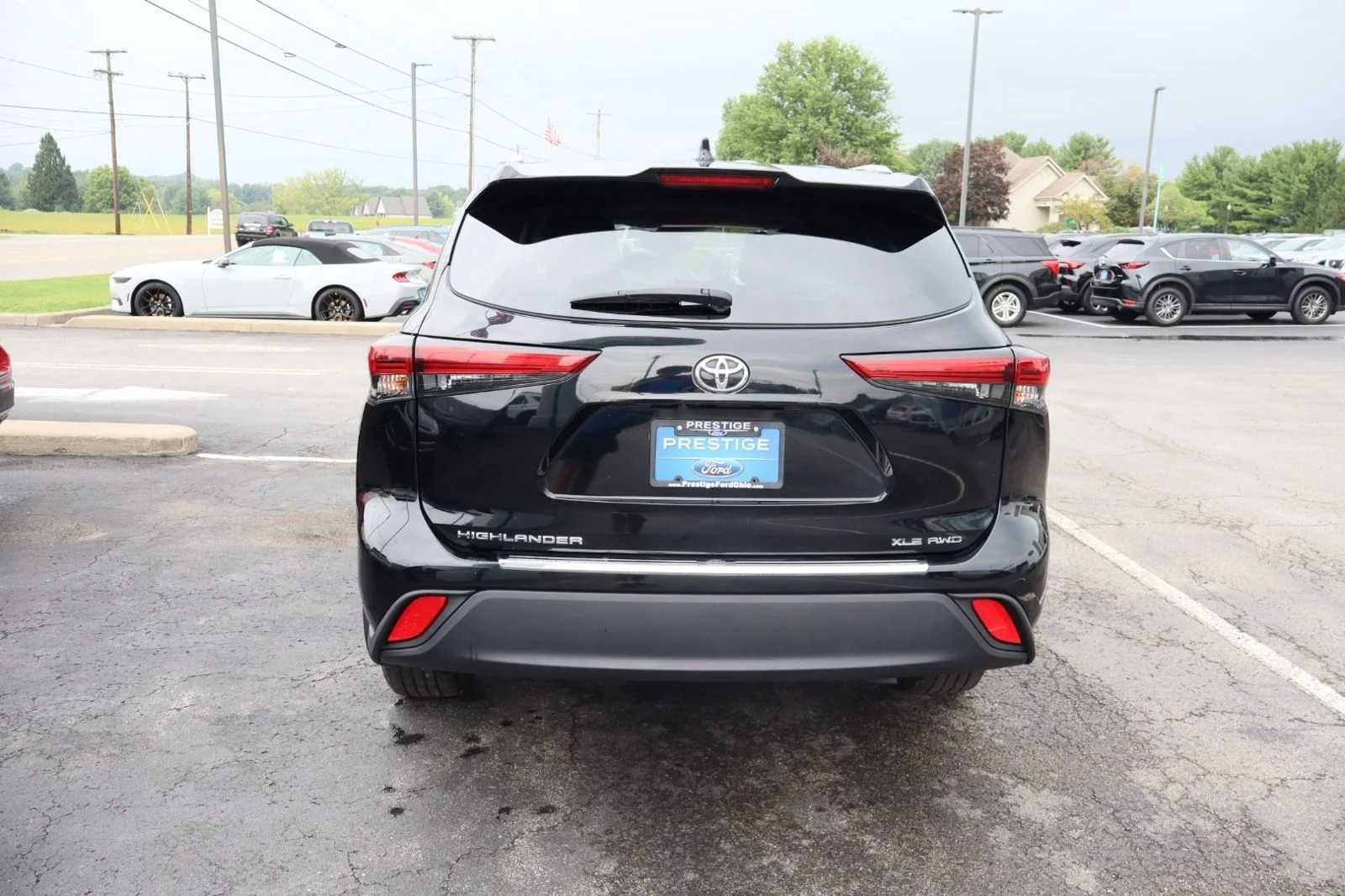 Used 2023 Midnight Black Metallic Toyota XLE image 7