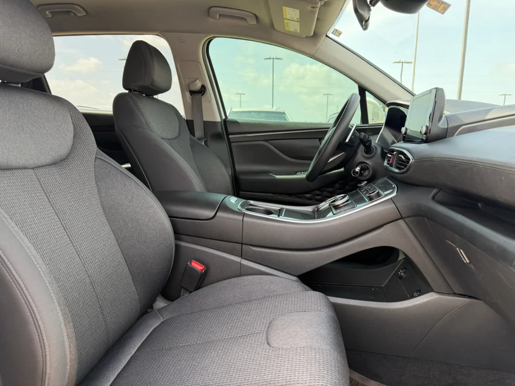 Used 2023 Serenity White Pearl Hyundai SE image 12
