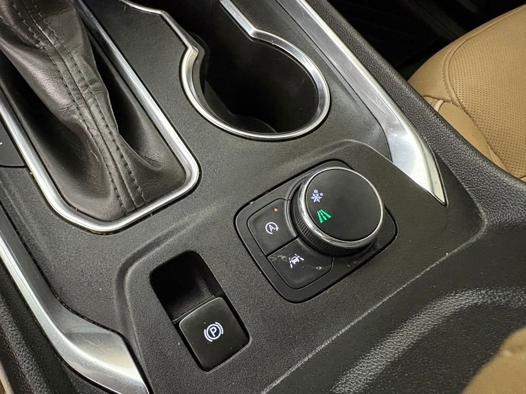 Used 2023 Red Chevrolet Premier image 38