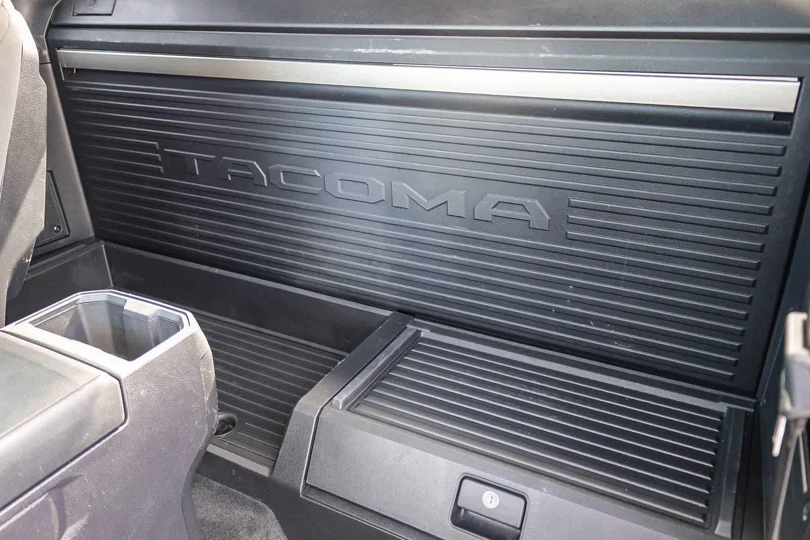 Used 2024 Ice Cap Toyota SR image 18