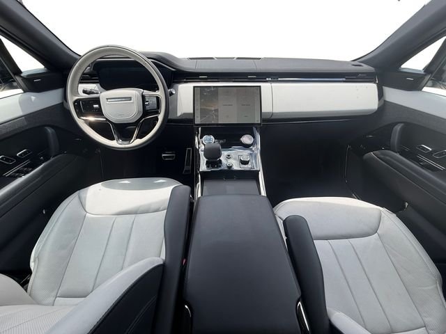 Certified Used 2023 Fuji White Land Rover SE Dynamic image 12