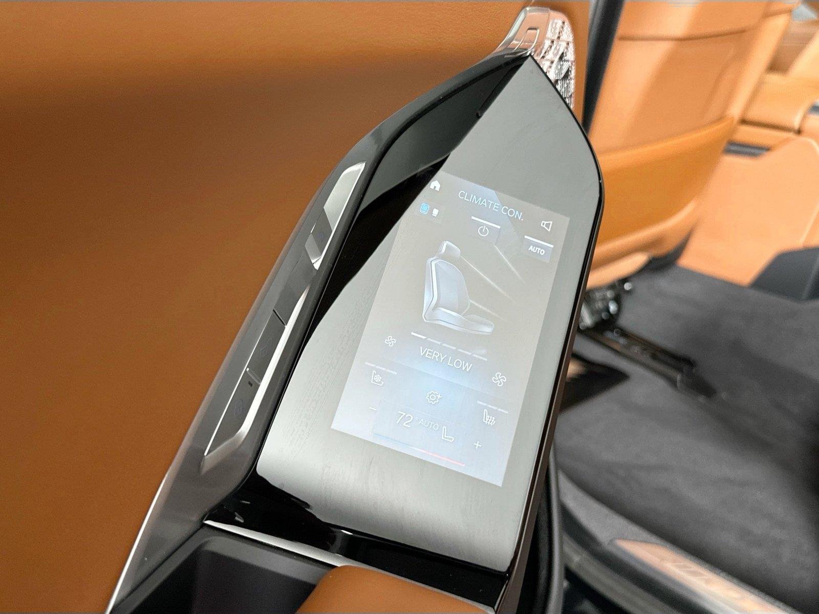 Certified Used 2025 Black Sapphire Metallic BMW M70 image 24