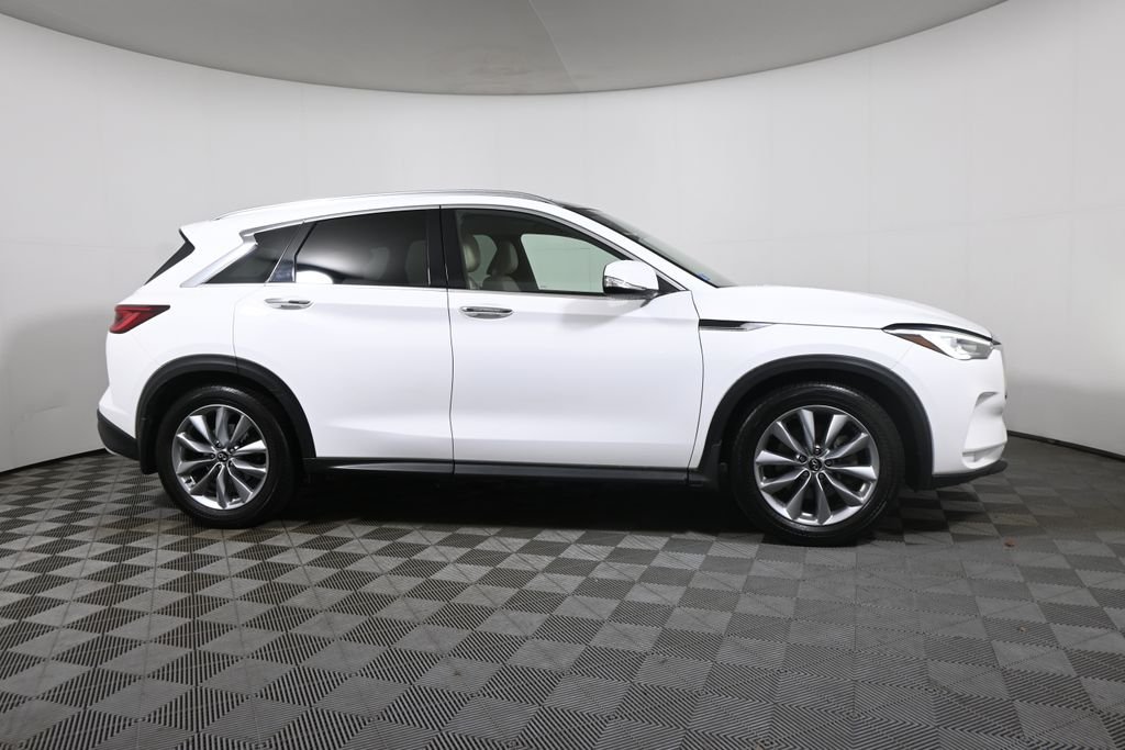Certified Used 2021 White INFINITI LUXE image 8