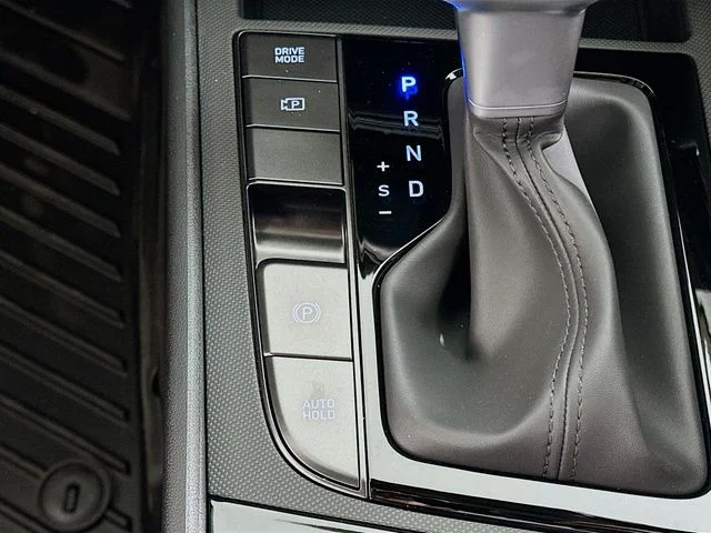New 2026 White Hyundai SEL Sport image 18