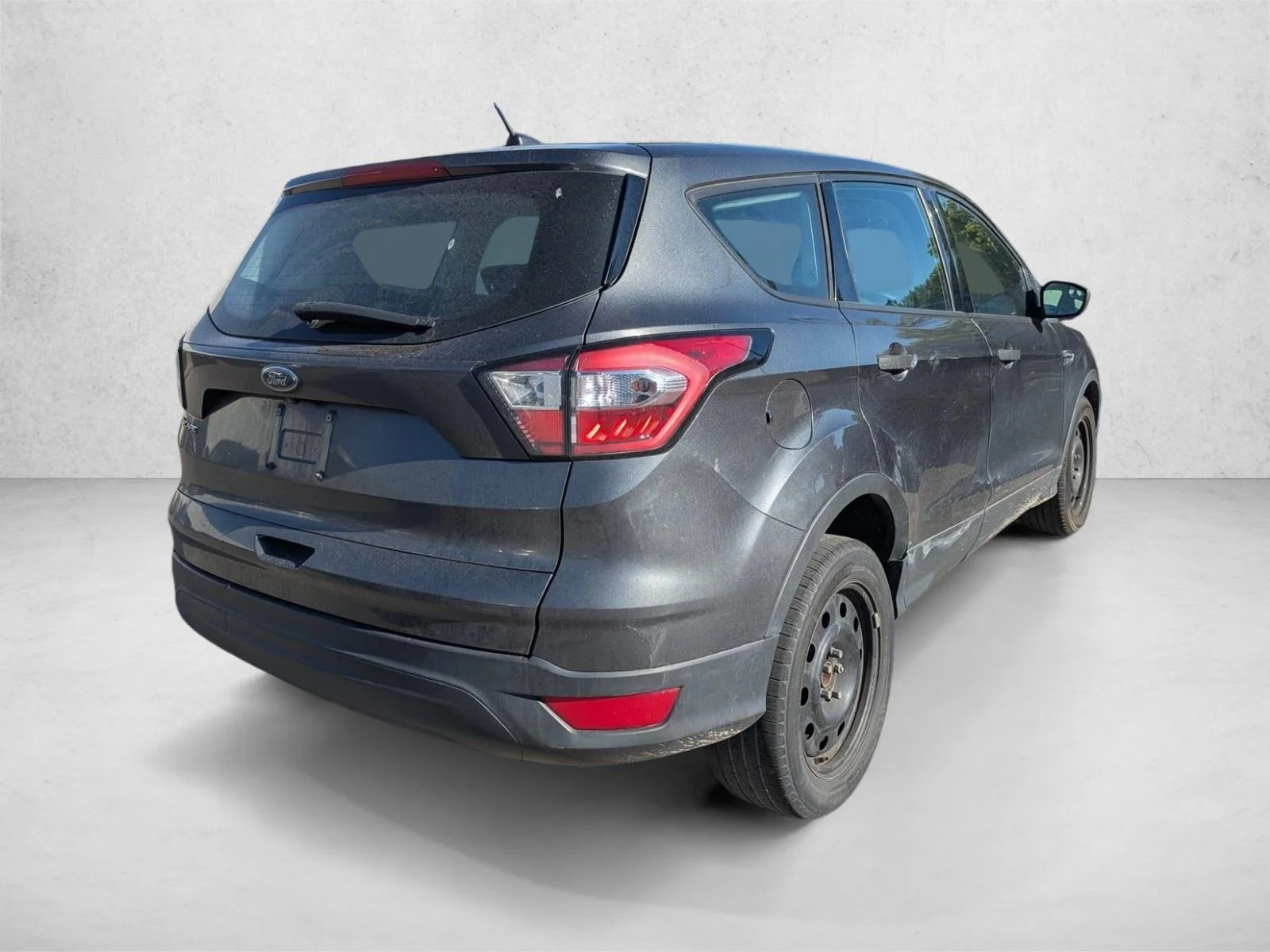 Used 2018 Magnetic Metallic Ford S image 5