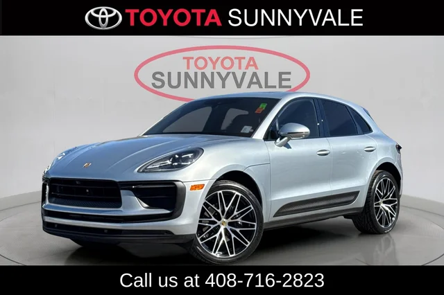 2022 Porsche Macan Base