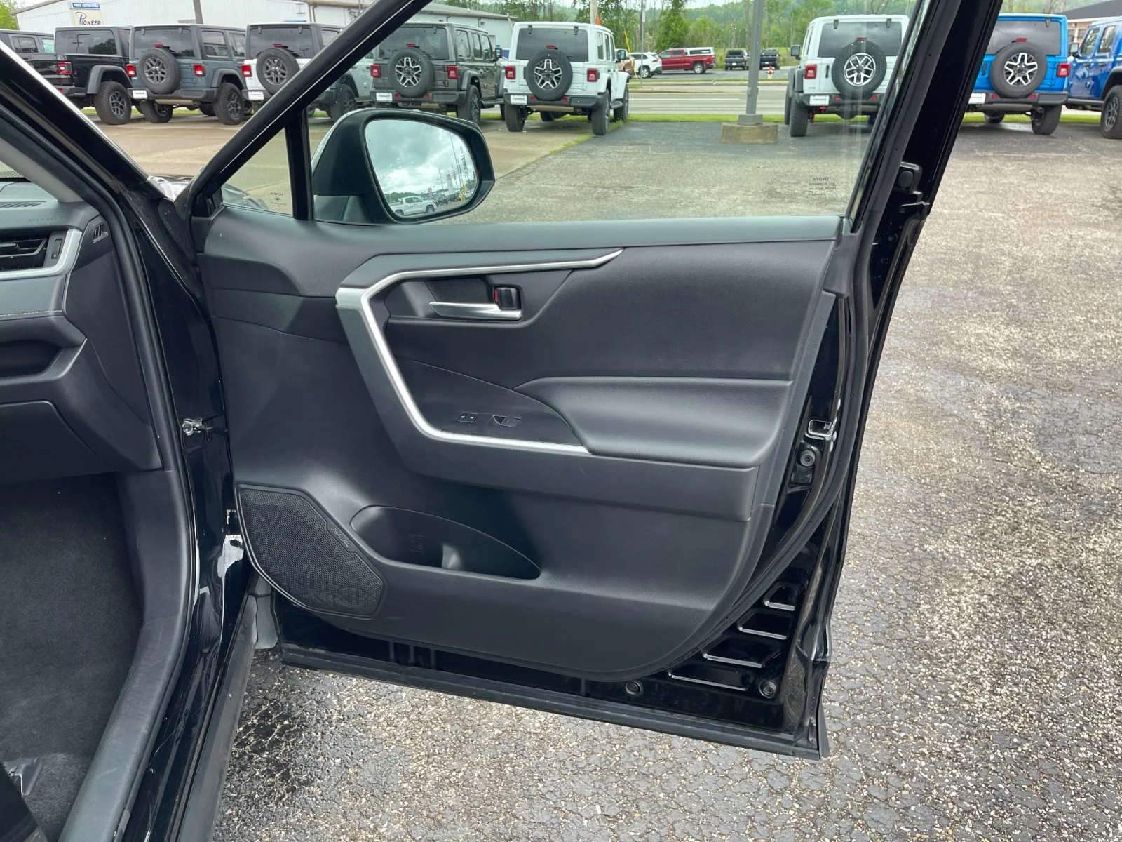 Used 2024 Black Toyota XLE image 19