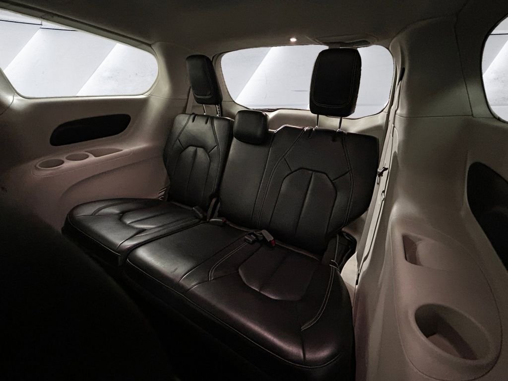 Used 2023 Black Chrysler Touring L image 18
