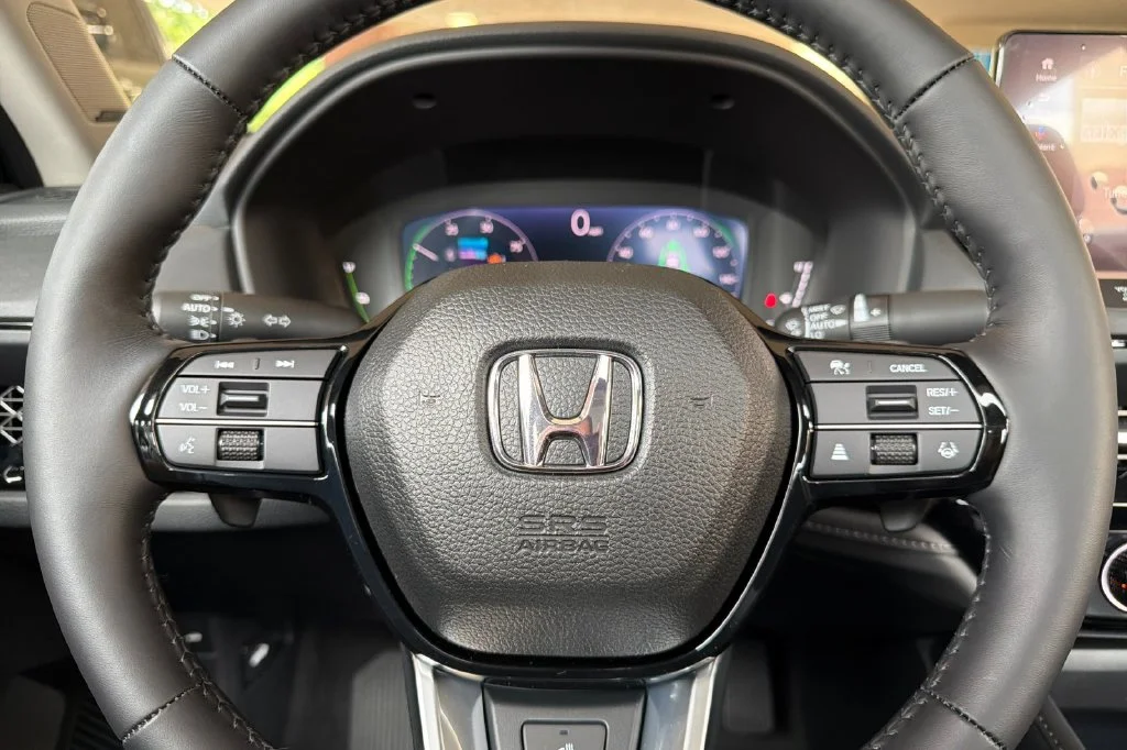 New 2026 Meteorite Gray Metallic Honda Touring image 28