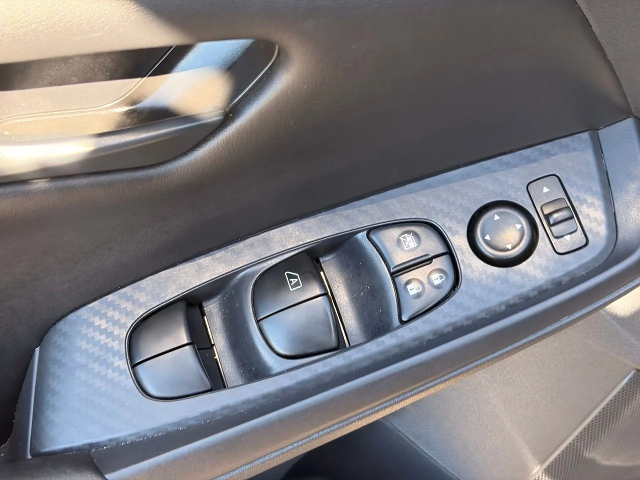 Used 2025 Super Black Nissan S image 15