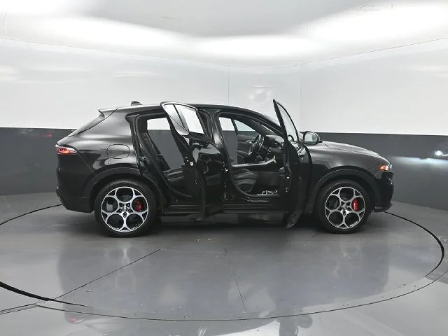 Used 2024 Black Alfa Romeo Veloce image 36
