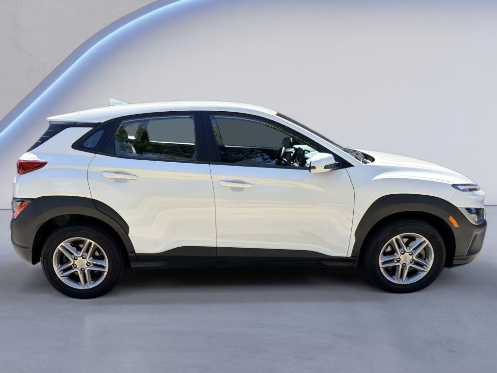Used 2023 Lunar White Hyundai SE image 6