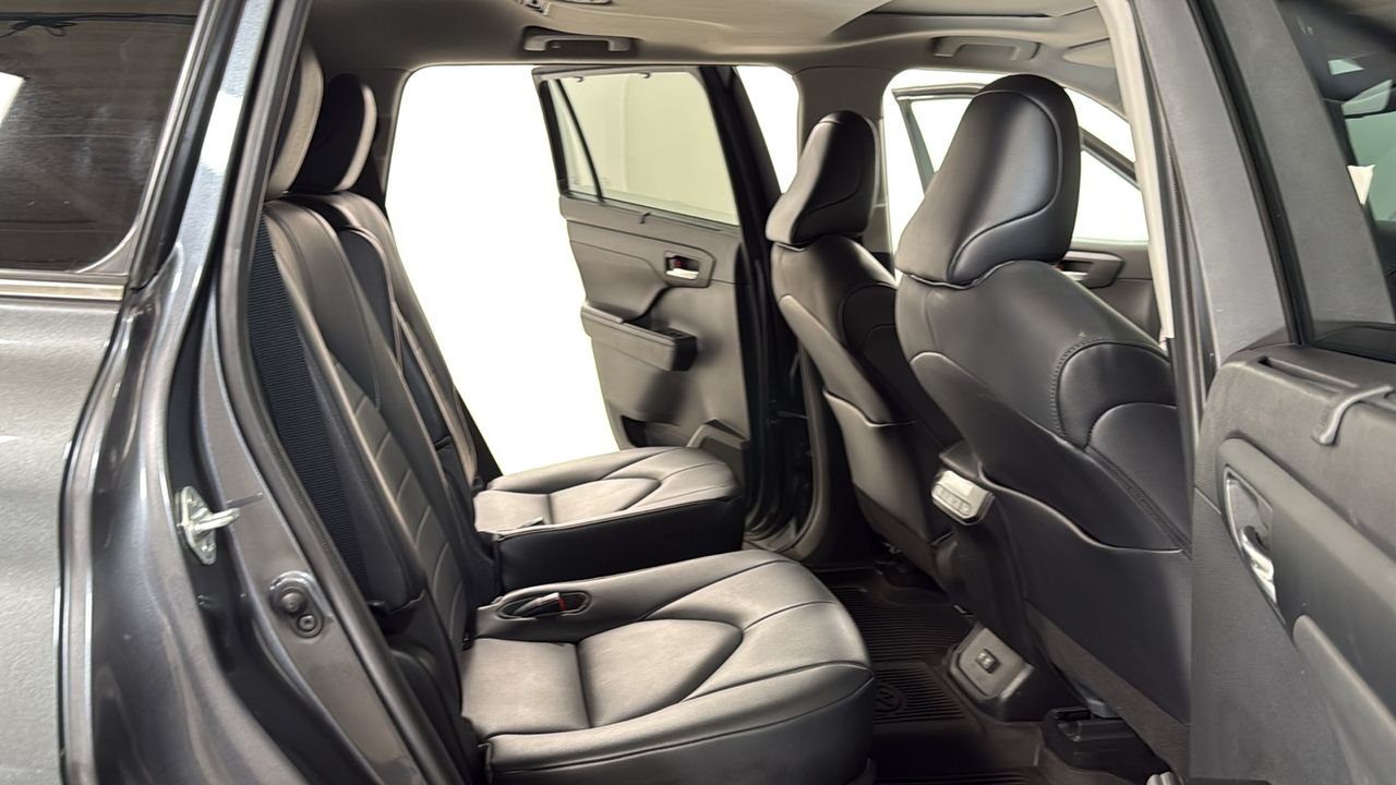 Used 2020 Gray Toyota XLE image 18