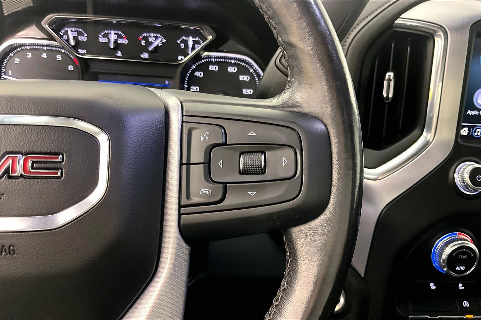 Certified Used 2021 SUMMIT WHITE GMC Elevation image 24