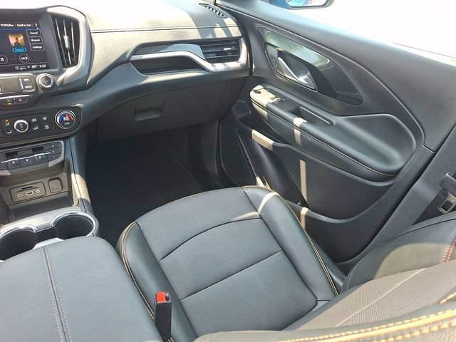 Used 2024 Riptide Metallic GMC AT4 image 11