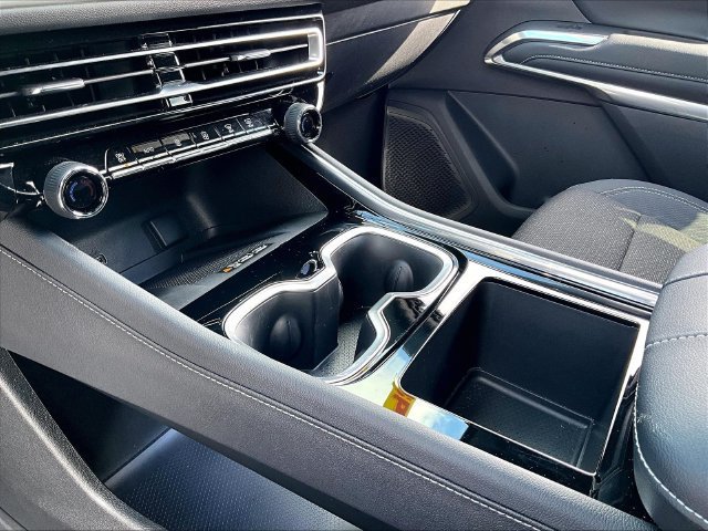 2026 Chevrolet Traverse LT - Photo 13