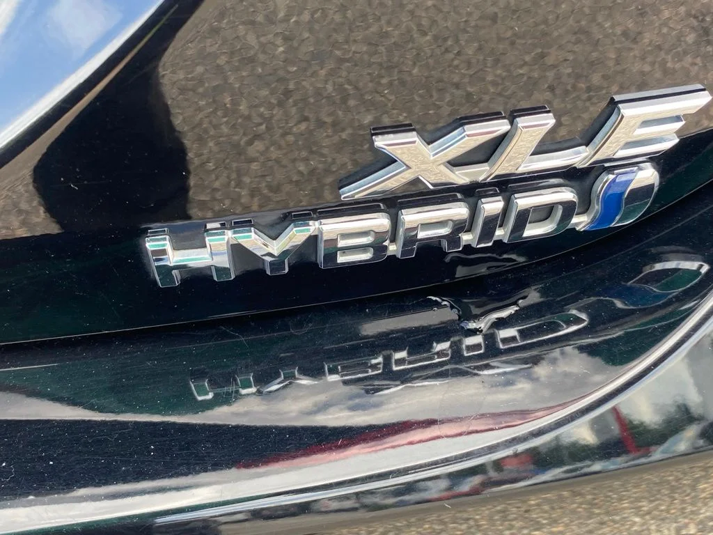 Used 2022 Black Toyota XLE image 14