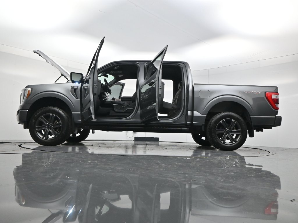 Used 2023 Gray Metallic Ford Lariat image 60