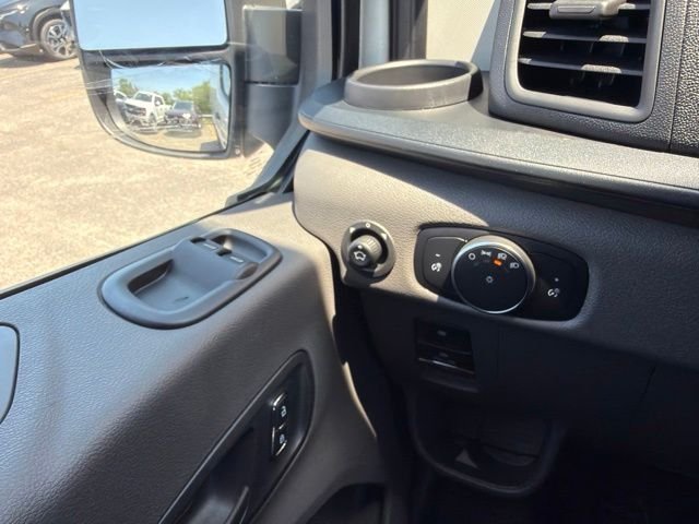 New 2026 Oxford White Ford Cargo Van image 19