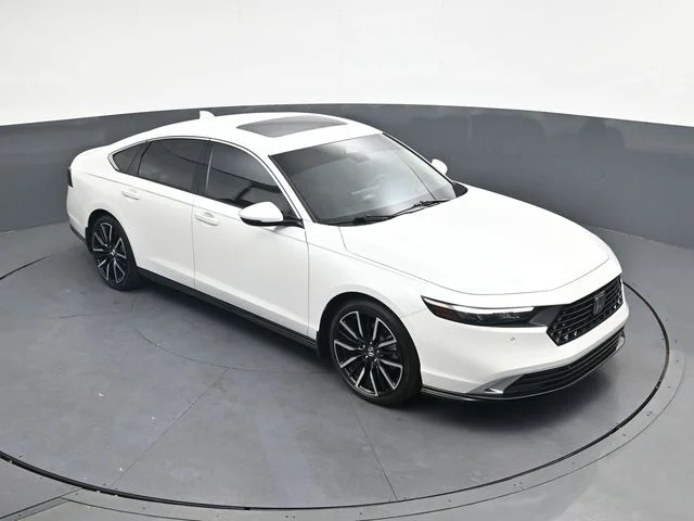 Used 2025  Honda Touring image 22